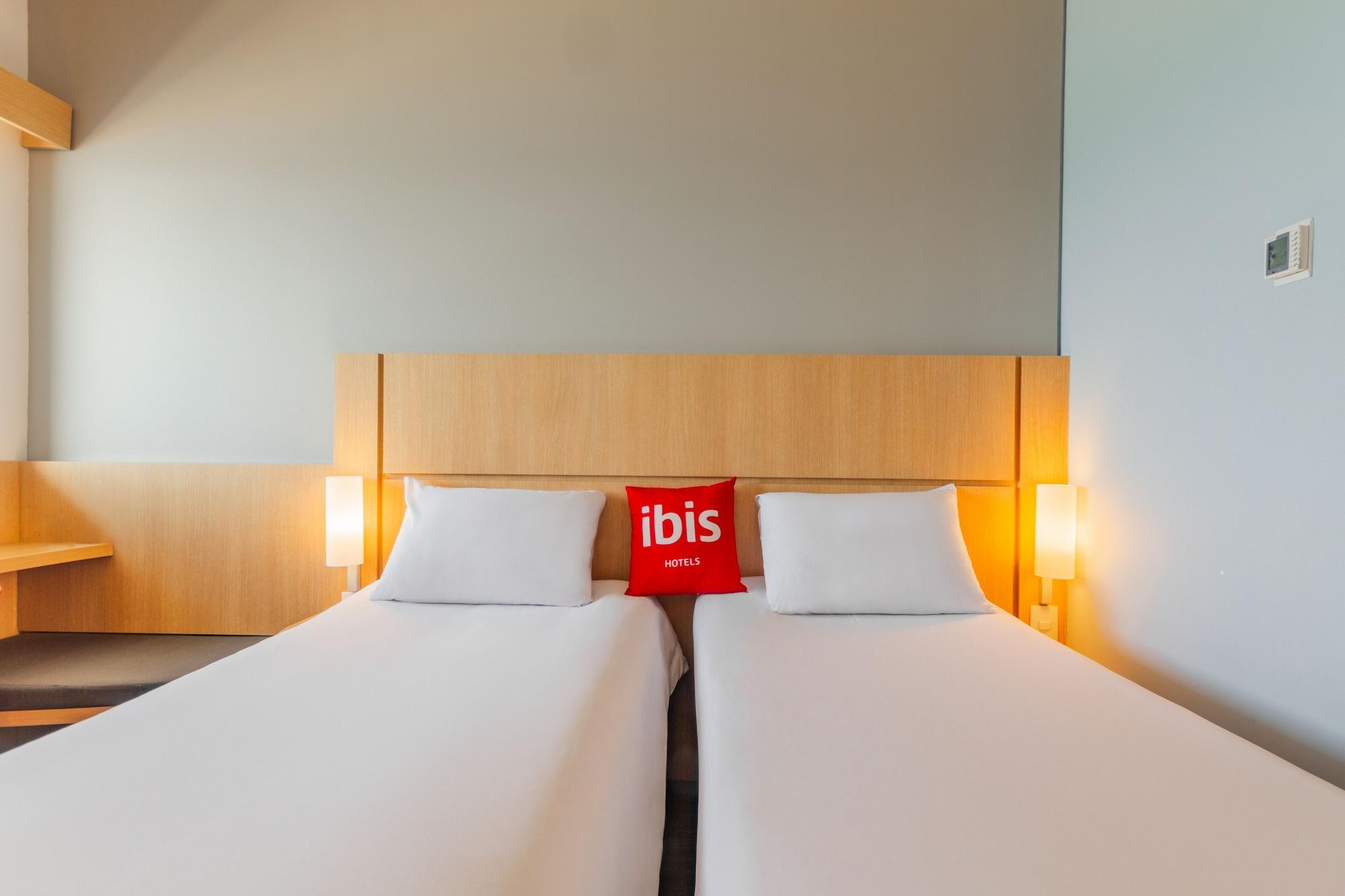 Hotel Ibis Cartagena Marbella Exterior foto